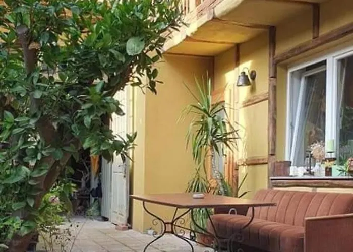 Kleines Feines Am Laubengang *